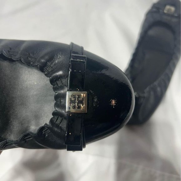 TORY BURCH leather flats with silver details. Size 10. Excellent condition. - Picture 3 of 10